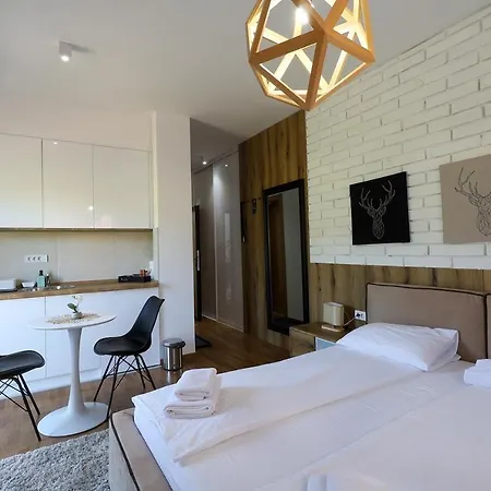 Seasons شقة فندقية 4*