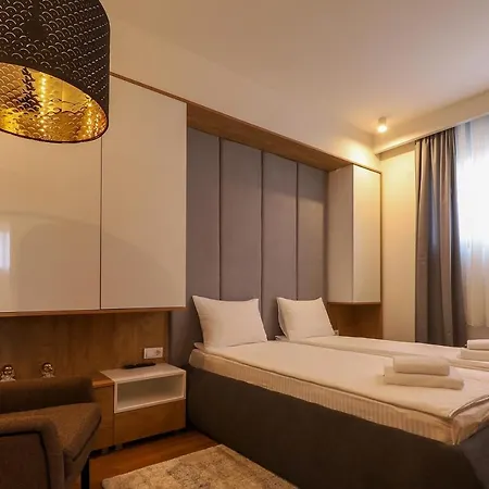 Seasons زلاتيبور