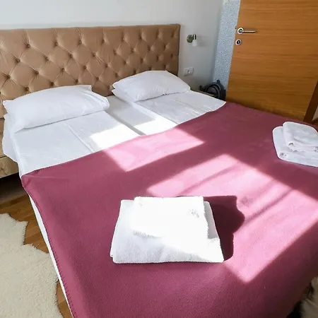 Seasons شقة فندقية زلاتيبور