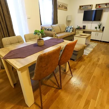 Апарт-отель Seasons