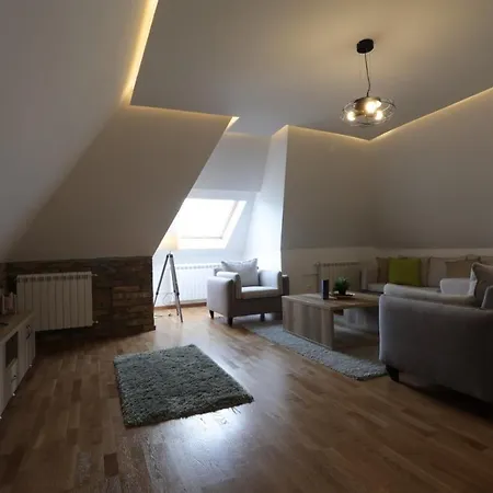 Seasons شقة فندقية 4*