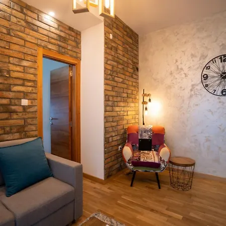 Seasons Aparthotel