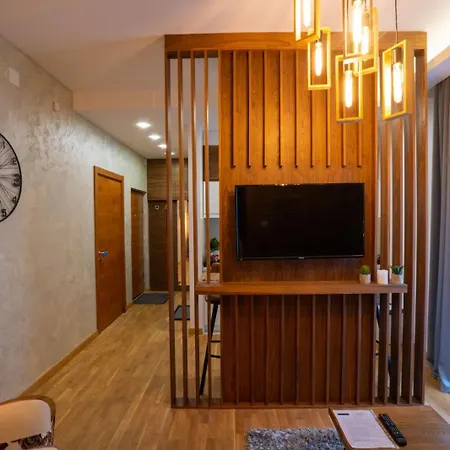 Aparthotel Seasons