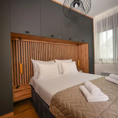 Апарт-отель Seasons