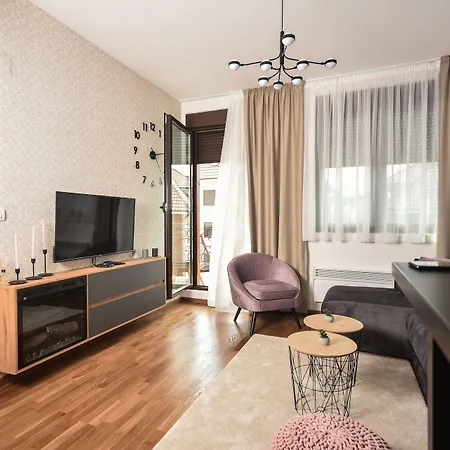 شقة فندقية Seasons 4*