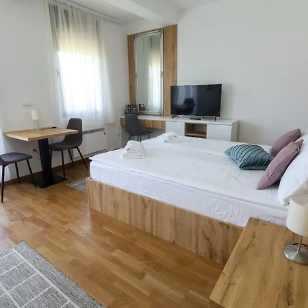 Seasons شقة فندقية 4*