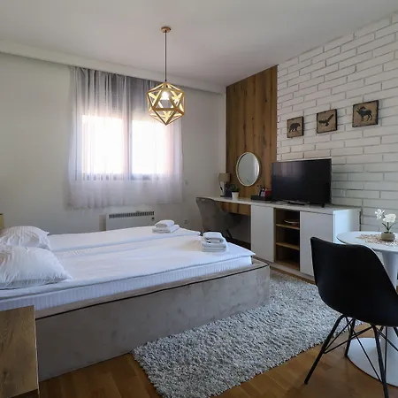 Апарт-отель Seasons 4*