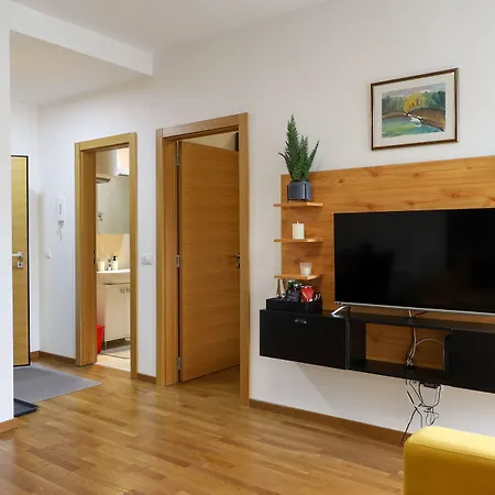 Seasons Апарт-отель